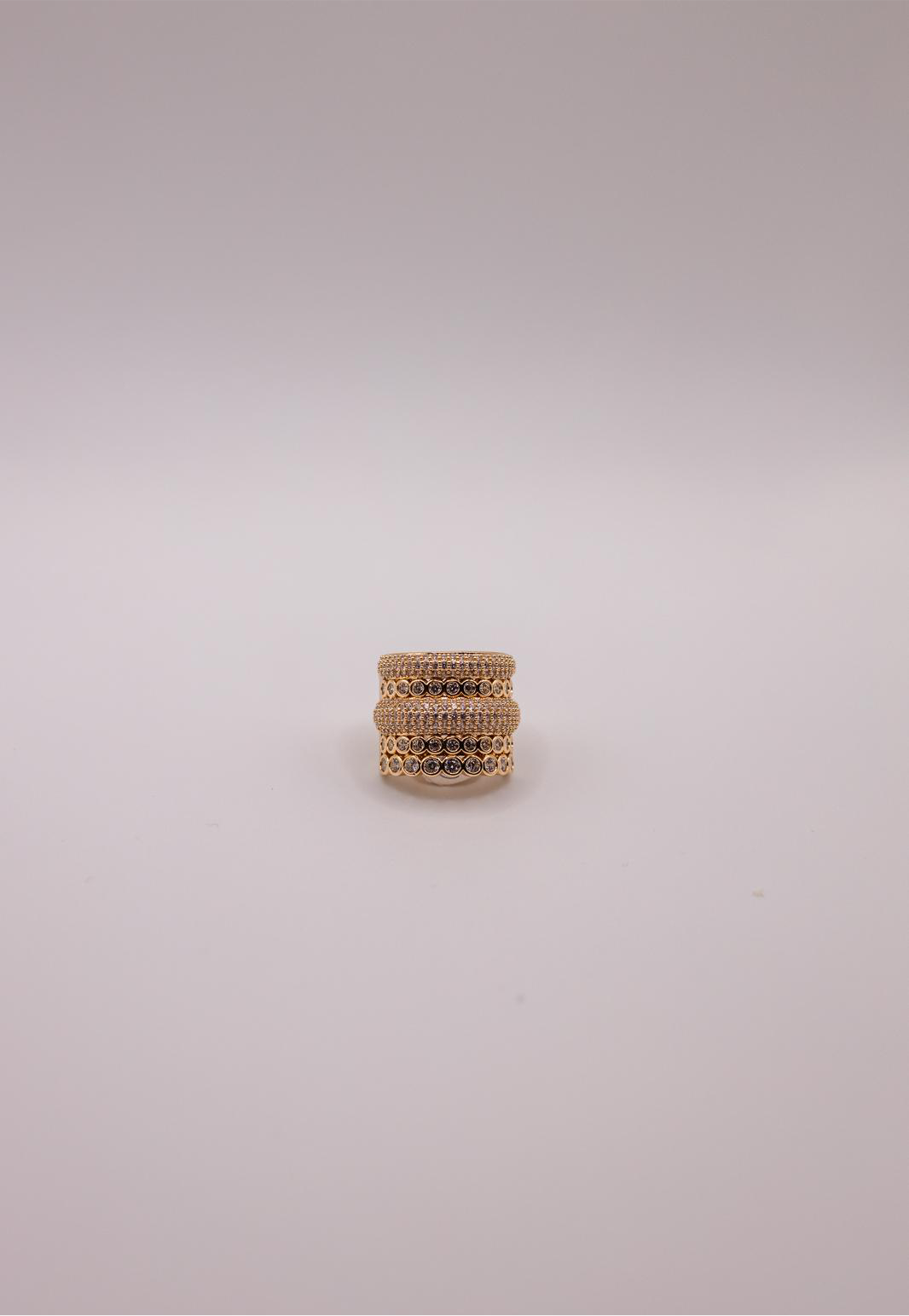 Zirconia royalty ring