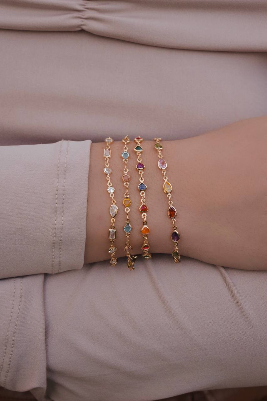 Colored heart bracelet