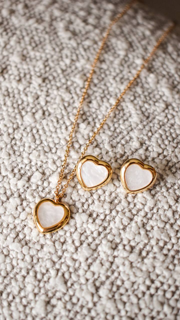 Mother of pearl heart set