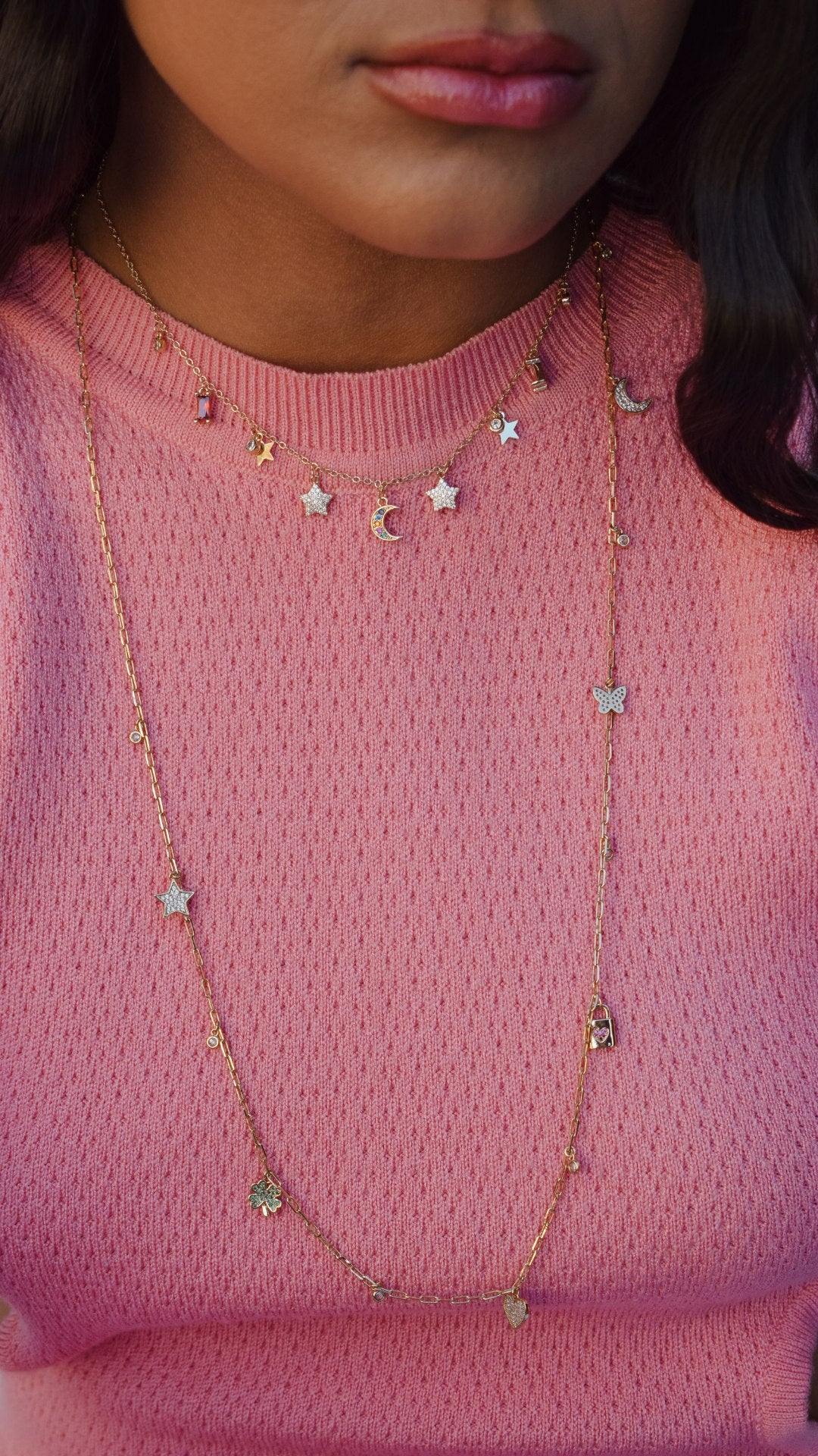 Chocker with hangings