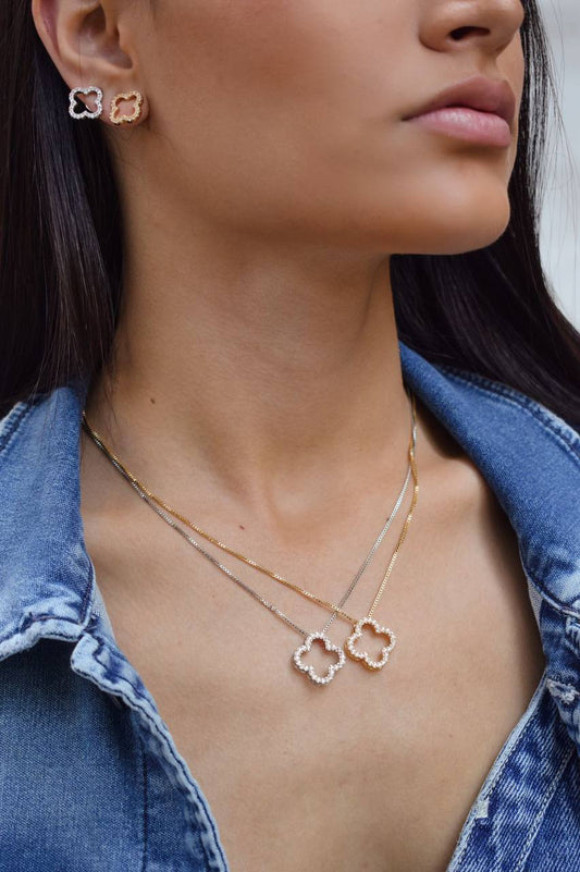 Engraved inspiration clover set