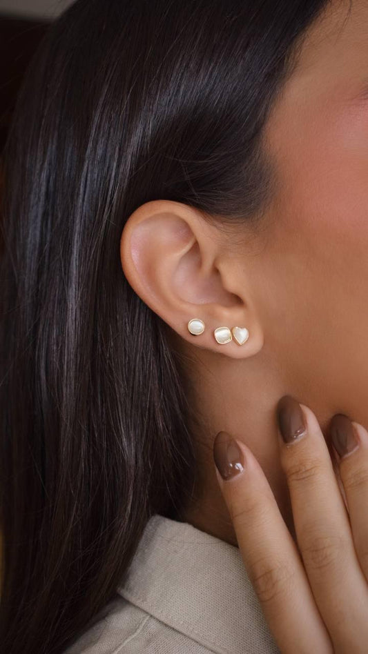 Small mother of pearl square earring