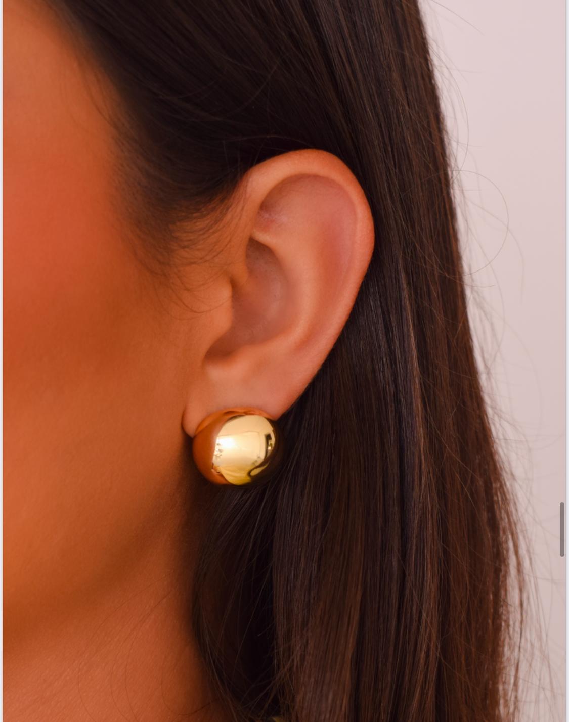 Large Smooth Gold Hoop