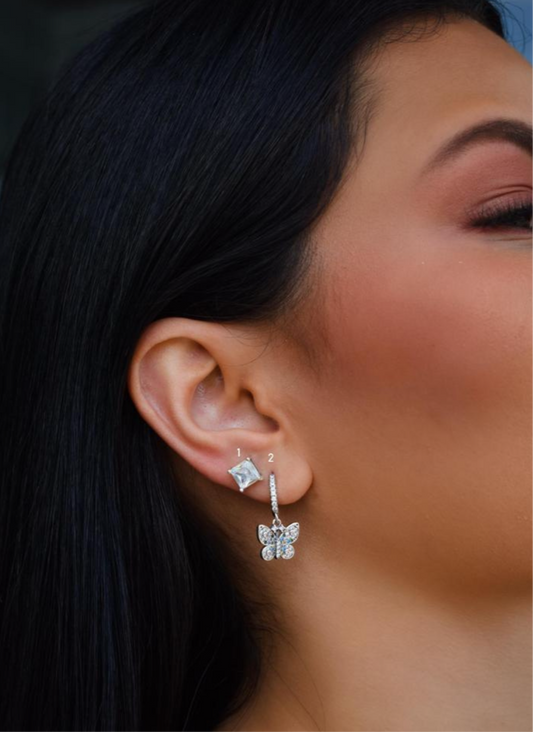 Hanging butterfly earring