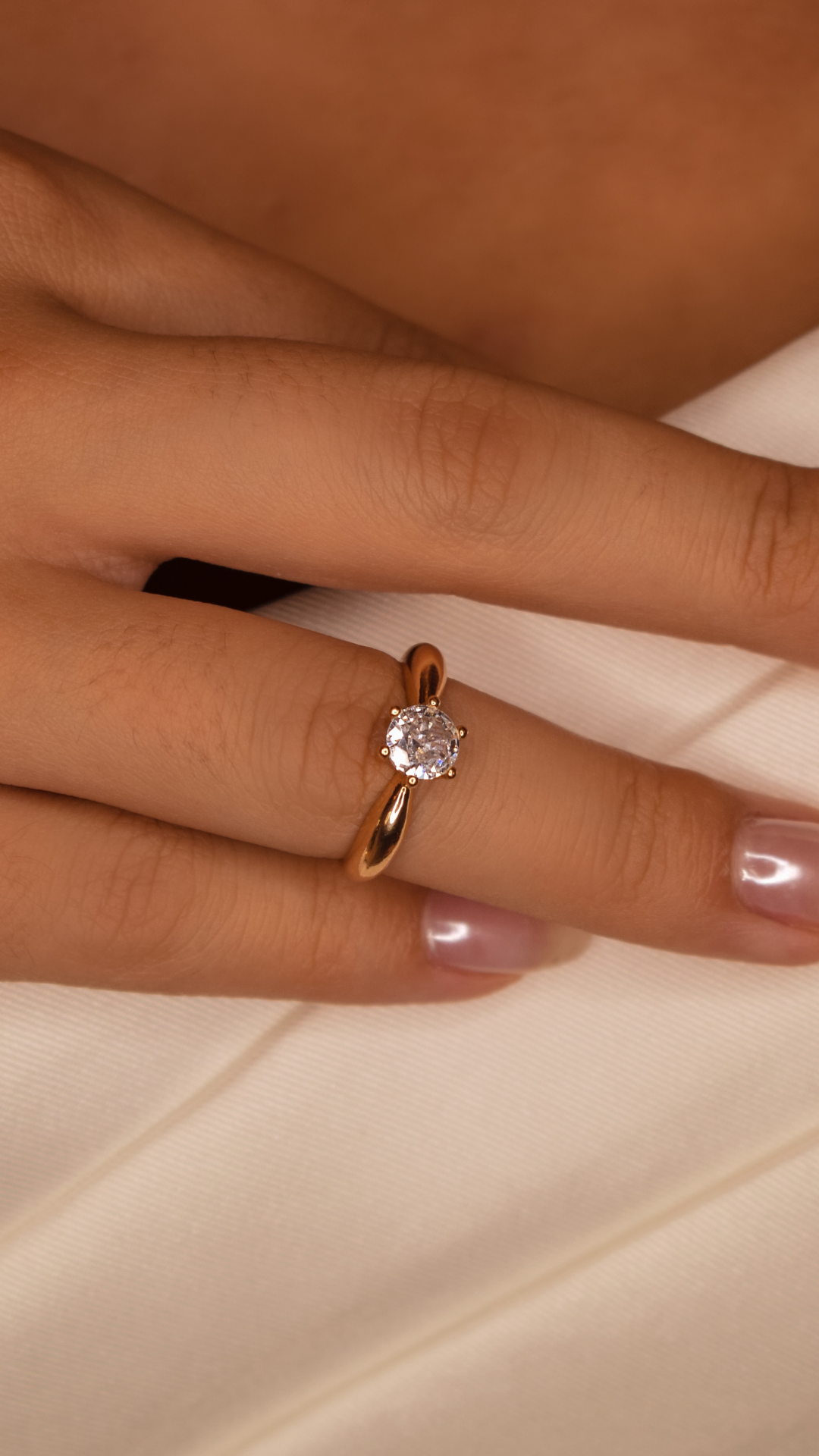 Smooth Band Ring with White Solitaire