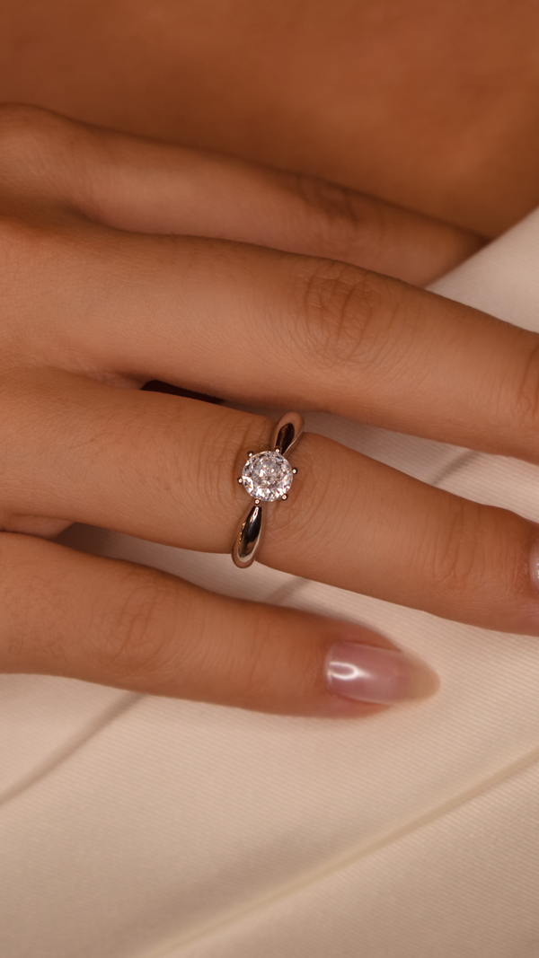 Smooth Band Ring with White Solitaire