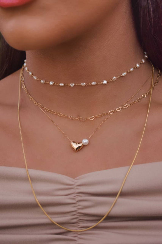 Heart and pearl necklace