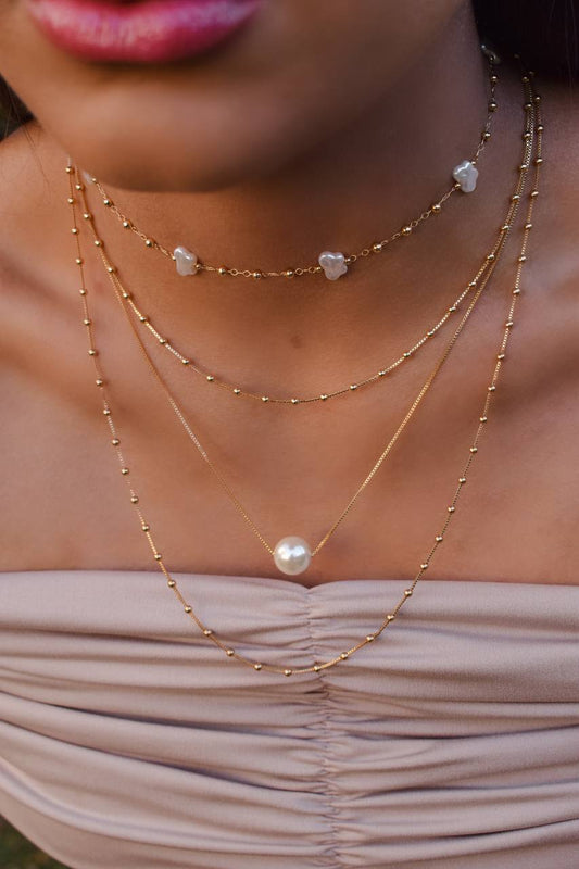 Large pearl necklace