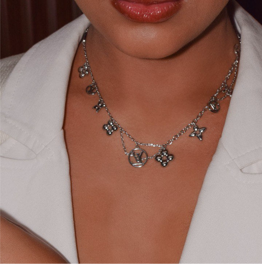 LV white gold inspiration necklace