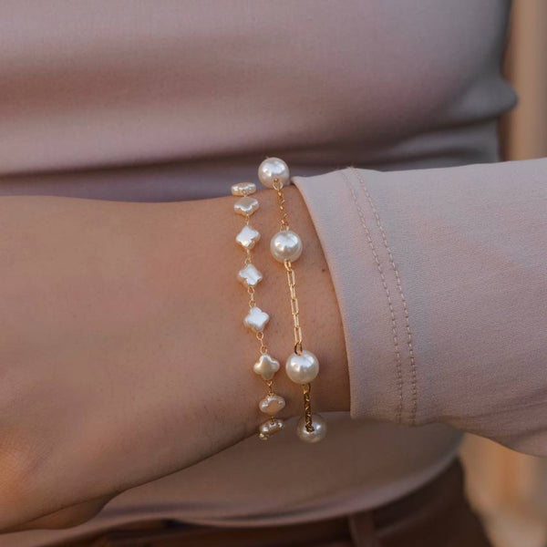 Pearl clover inspired bracelet