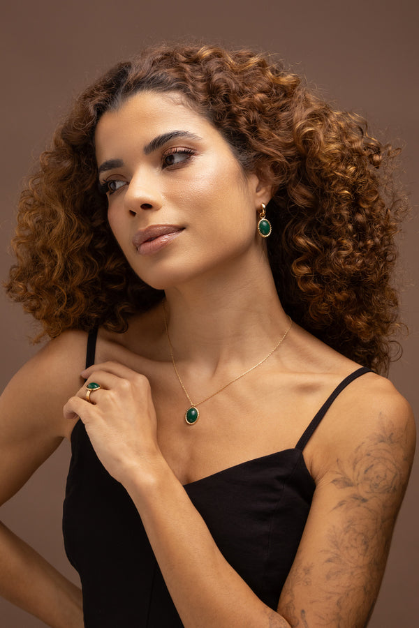 Green Resin Jewelry Set – Necklace & Earrings