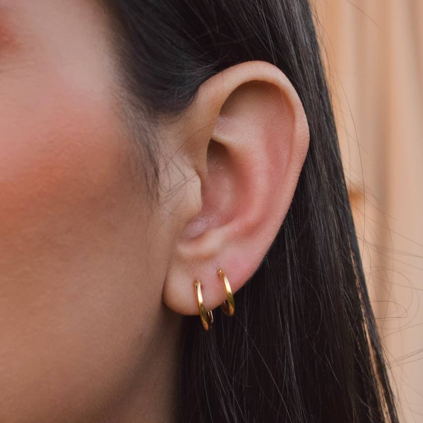 Medium thin earring