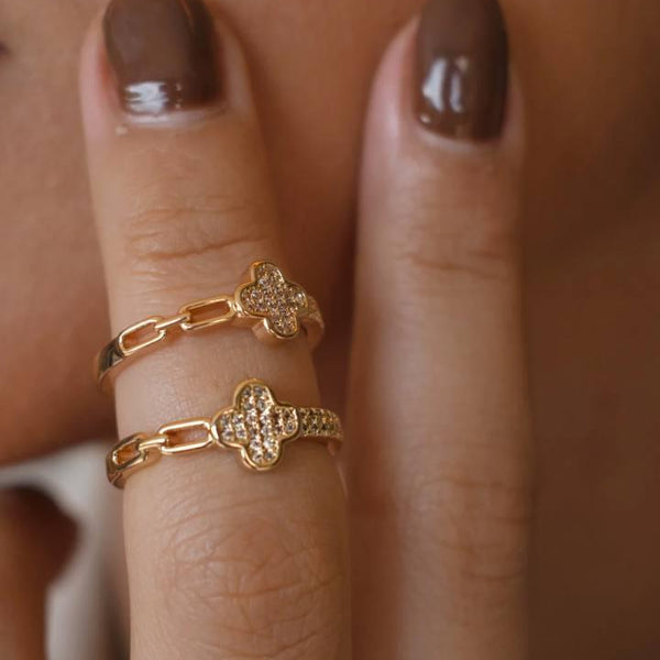 Clovers Pave Ring
