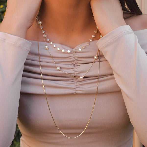 Synthetic pearl clover inspiration necklace