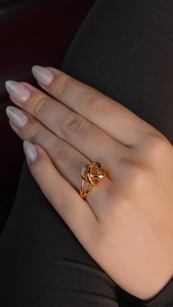 Intertwined Double Band Ring