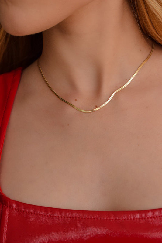 Thin Ribbon Necklace
