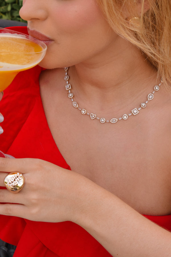 “R” Light Point Necklace – Square & Round Craved Design
