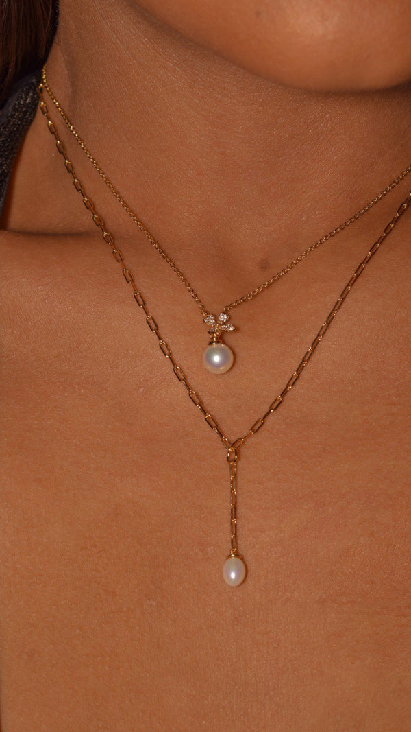 Flower & Pearl Necklace