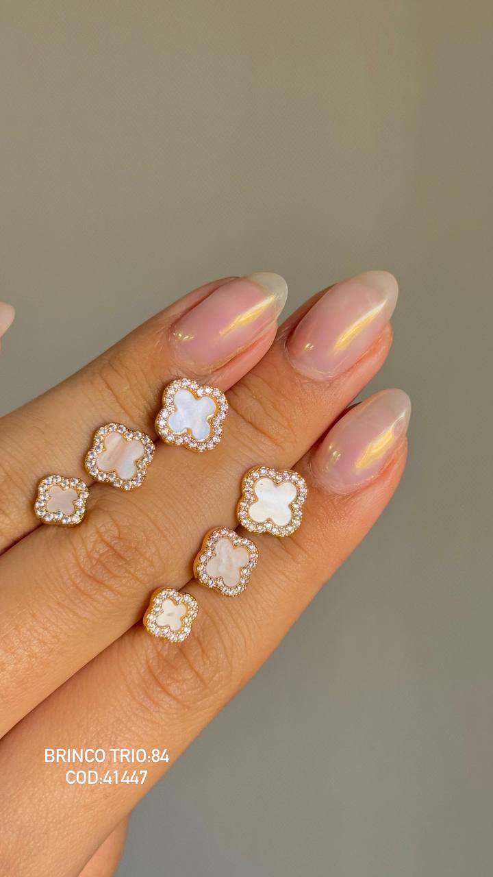 nspired Clover Pearl & Pavé Earrings