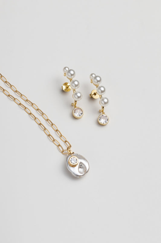 Shell Pearl Ear Cuff Earrings