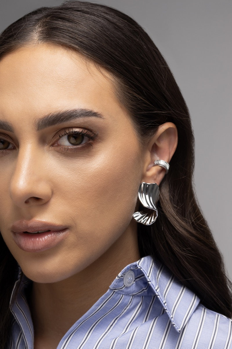 Smooth Rhodium Piercing