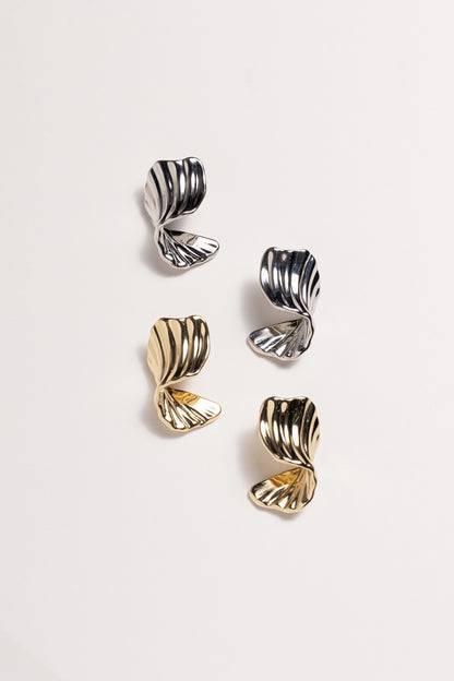 Comma “G” Rhodium Earrings