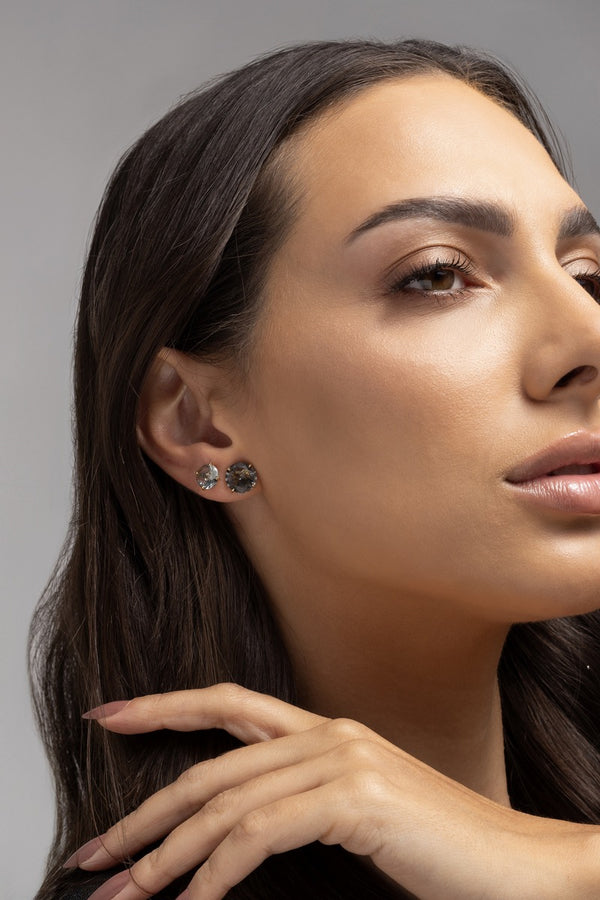 Double Point of Light Grey Zirconia Earrings
